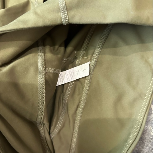 Love army green biker shorts Amazon yoga shorts pockets - Picture 8 of 8